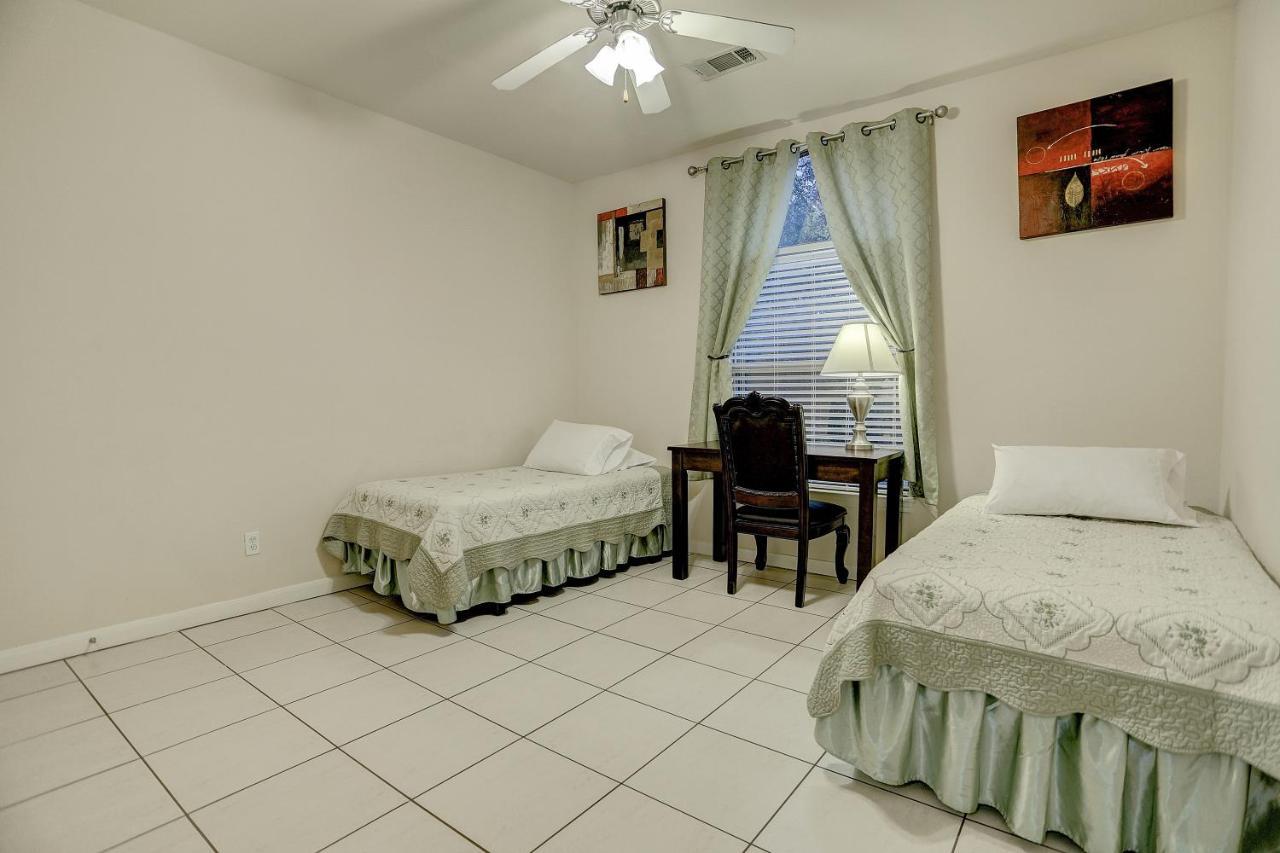 Villa Laverne 3 Bedroom Suite Furnished Condos Houston Kültér fotó
