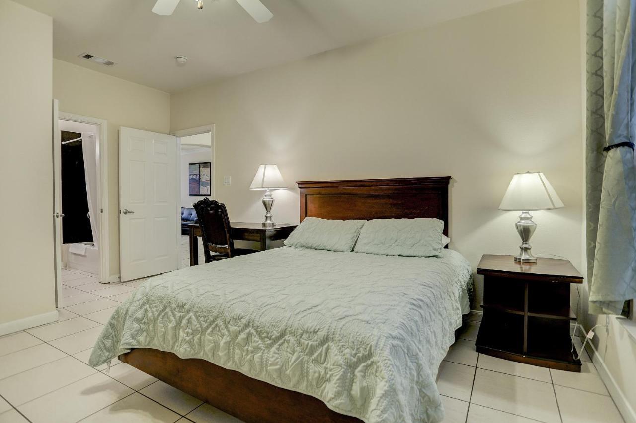 Villa Laverne 3 Bedroom Suite Furnished Condos Houston Kültér fotó