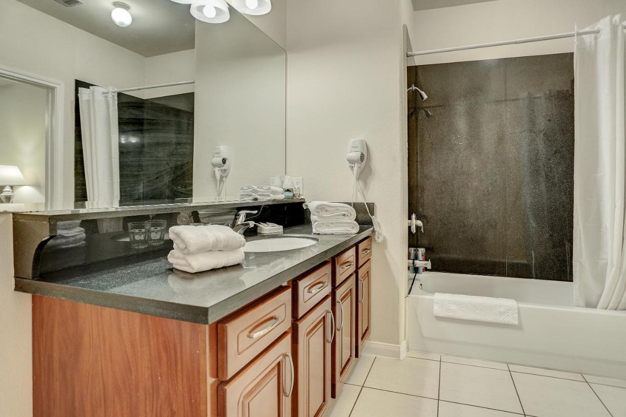Villa Laverne 3 Bedroom Suite Furnished Condos Houston Kültér fotó
