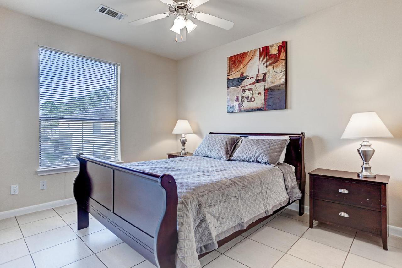 Villa Laverne 3 Bedroom Suite Furnished Condos Houston Kültér fotó